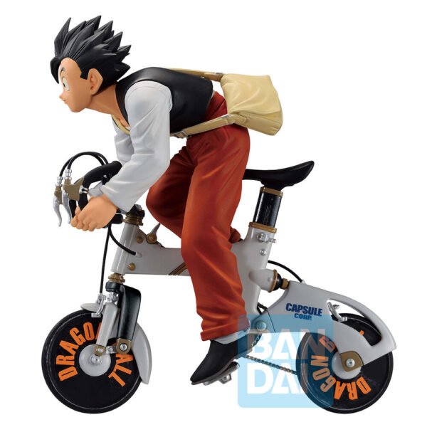 Dragon Ball Z - Gohan en Bici